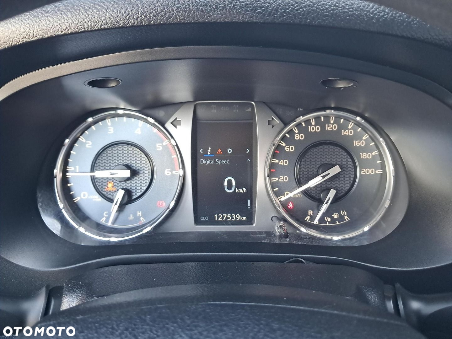 Toyota Hilux 2.4 D-4D Double Cab DLX 4x4 - 16