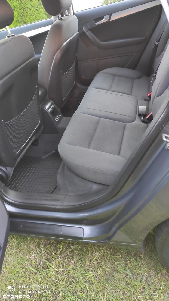 Audi A3 Sportback 2.0 TDI Ambiente - 6