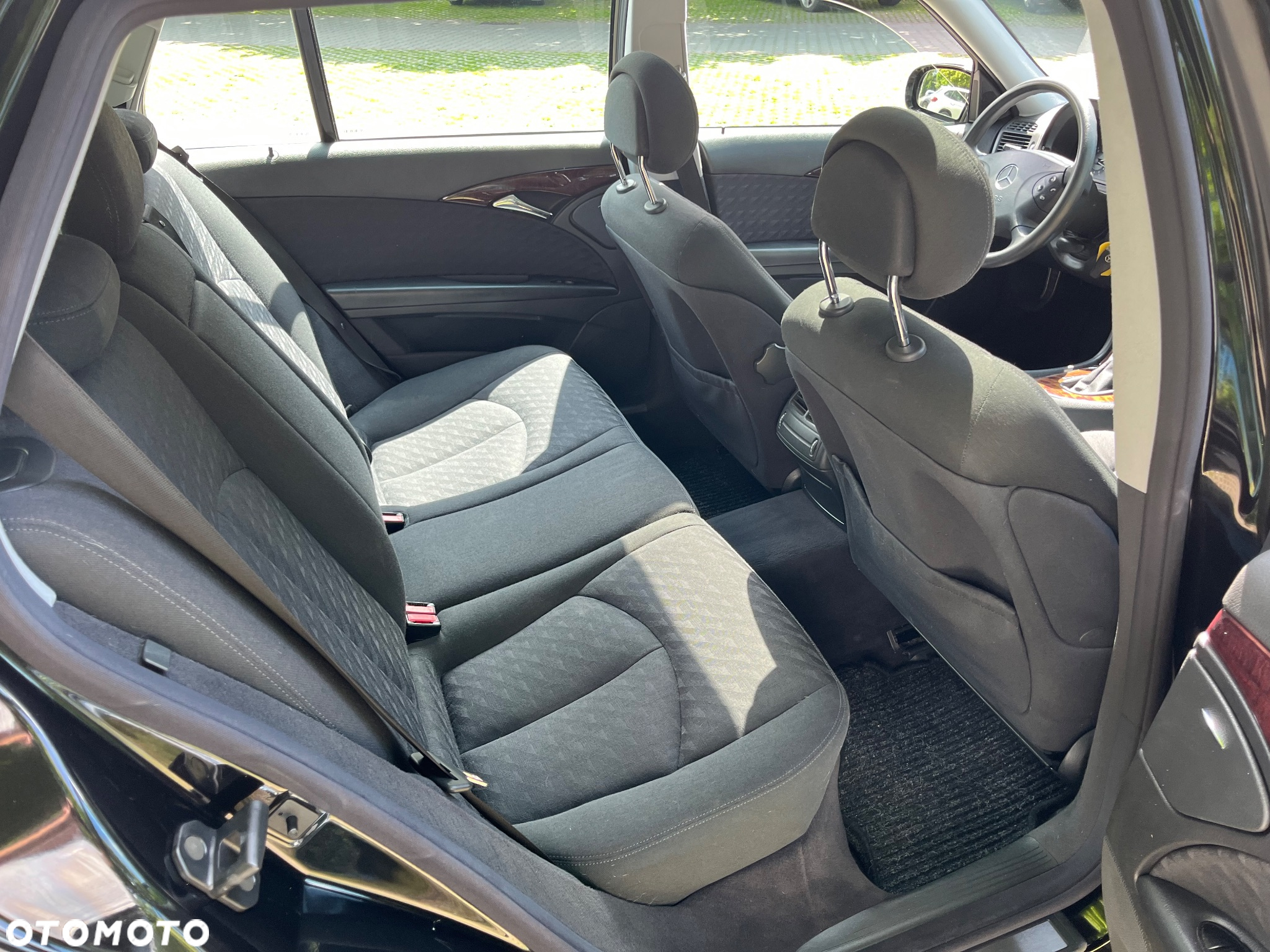 Mercedes-Benz Klasa E 200 T Kompressor Automatik Classic - 17