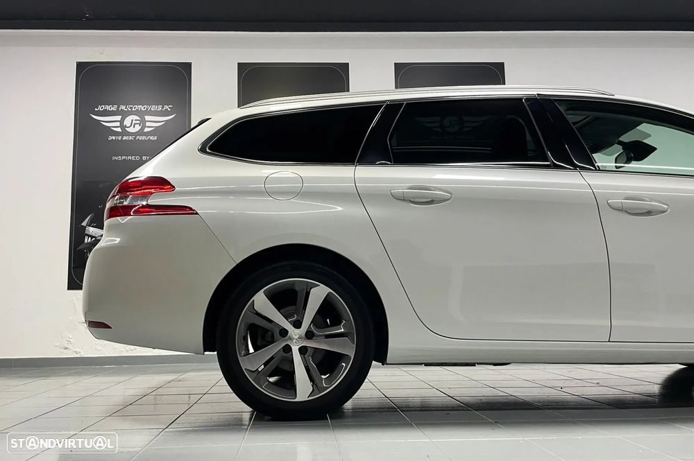 Peugeot 308 SW 1.6 e-HDi Allure J17 - 10