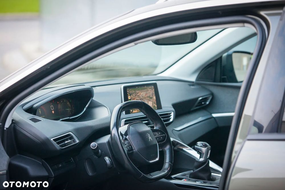 Peugeot 3008 1.6 BlueHDi Allure S&S - 21