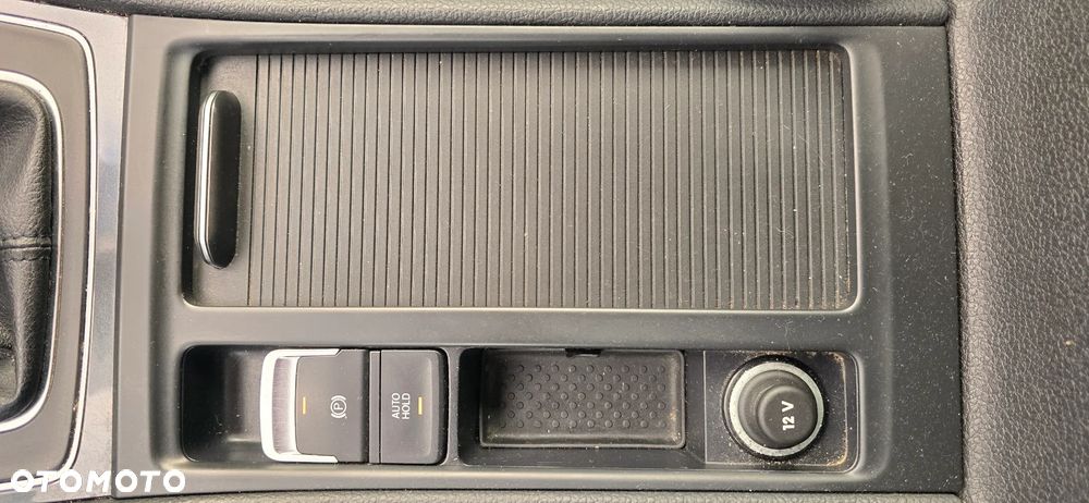 Volkswagen Golf 1.6 TDI BMT Highline - 33