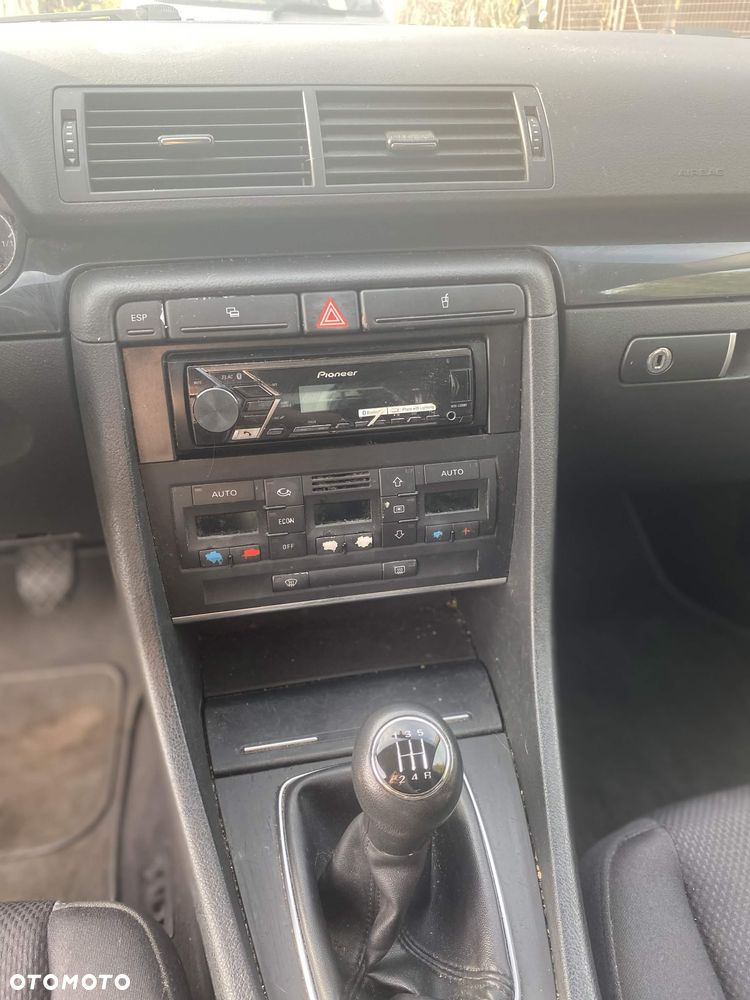 Audi A4 Limousine 1.6 - 7