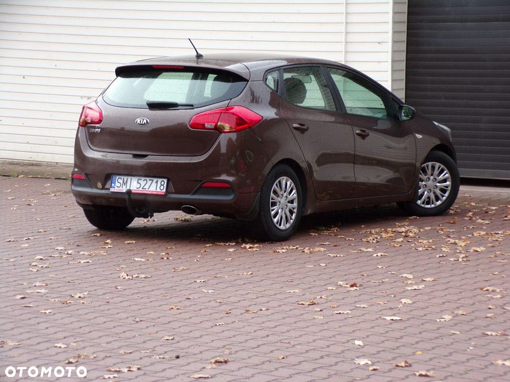 Kia Ceed - 15