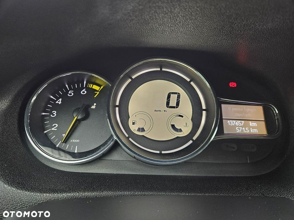 Renault Megane 1.6 16V 110 LIMITED - 27