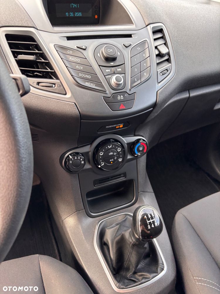 Ford Fiesta - 18