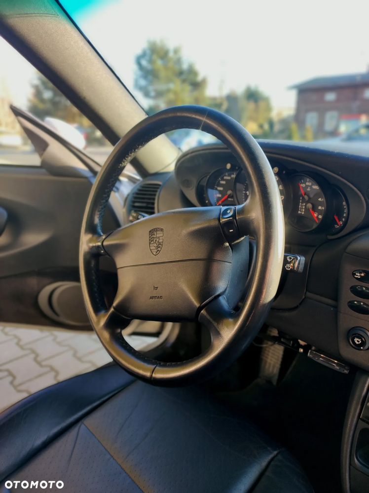 Porsche 911 - 16