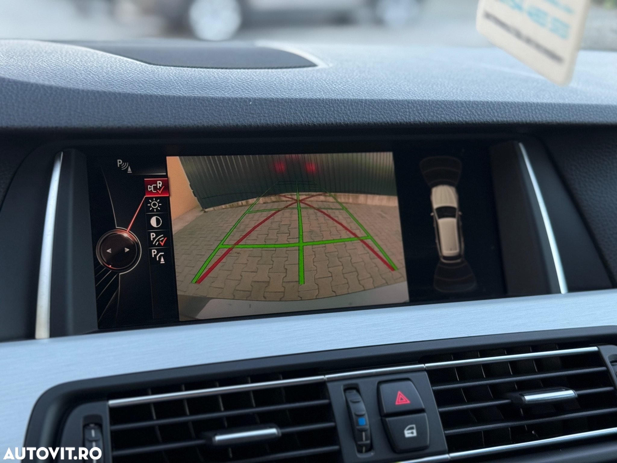 BMW Seria 5 525d Touring Aut. - 32