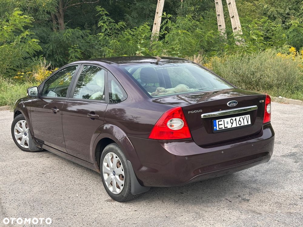 Ford Focus 2.0 TDCi Ghia DPF - 4