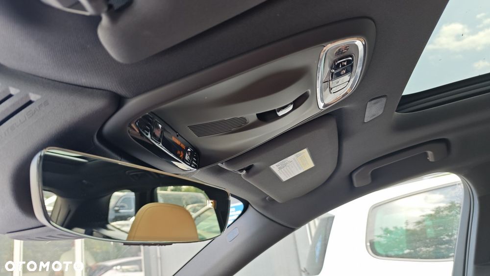 Volvo XC 60 T5 GPF Momentum - 19