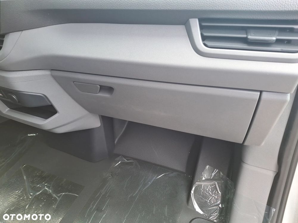 Volkswagen Transporter - 23