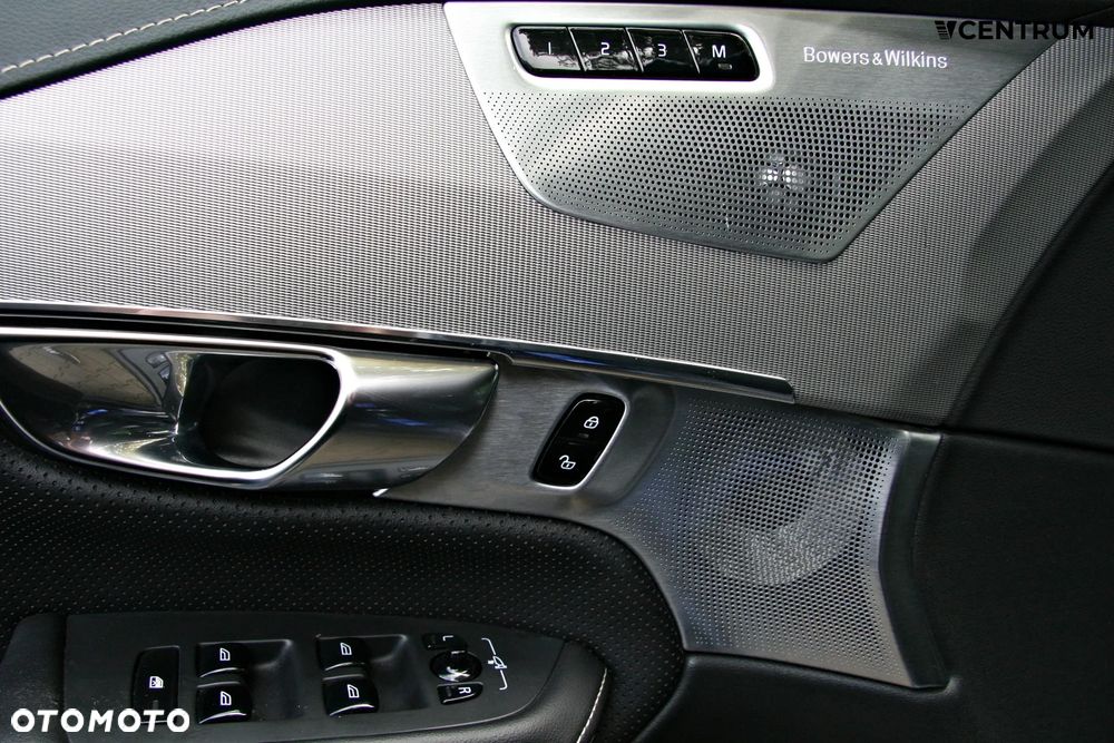 Volvo XC 90 B5 D AWD R-Design 7os - 15