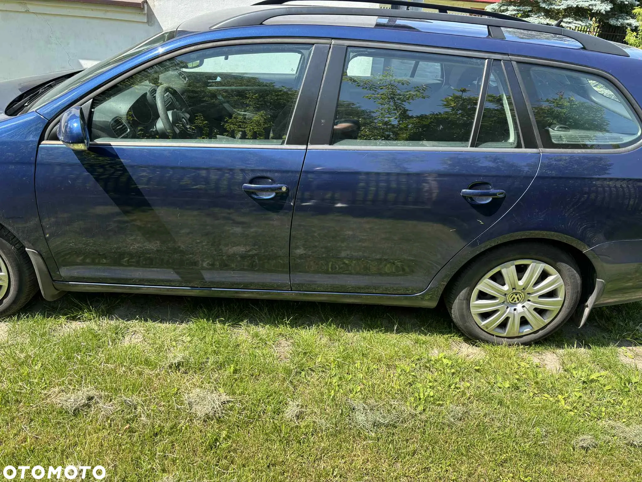 Volkswagen Golf VI 1.6 TDI Comfortline - 4