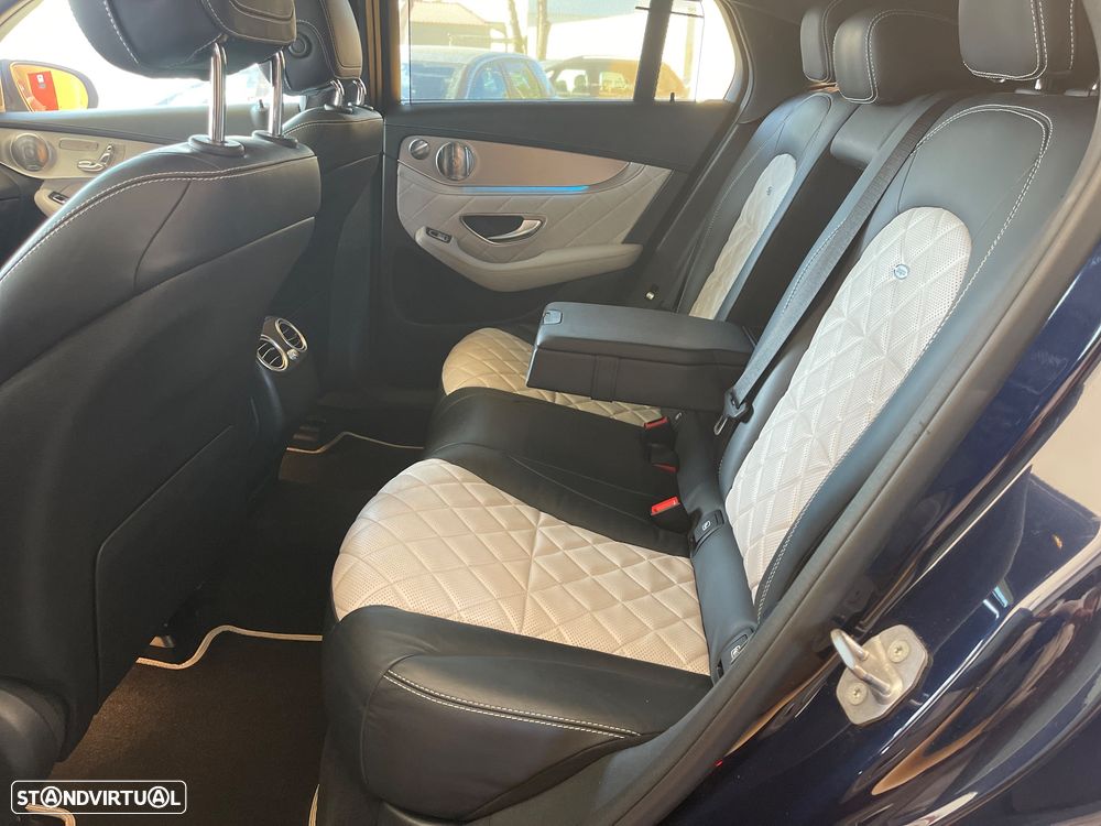 Mercedes-Benz GLC 350 e Coupe 4Matic 7G-TRONIC AMG Line - 23