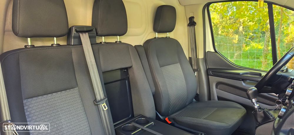 Ford Transit Custom L1H1 2.0 IVA DEDUTIVEL - 42