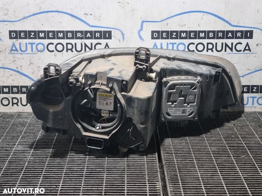 Far Stanga BMW X5 E70 Facelift 2010 - 2013 SUV 4 Usi (1280) Xenon ADAPTIV - 2