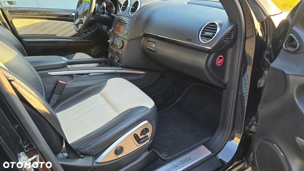 Mercedes-Benz GL 350 CDI BlueEff - 21