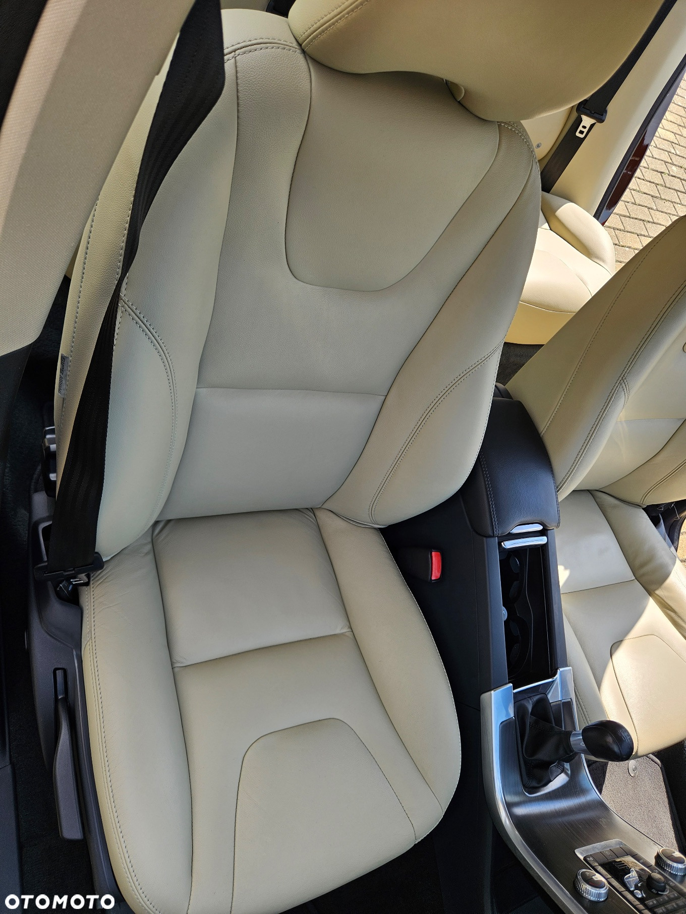 Volvo XC 60 D4 AWD Summum - 36