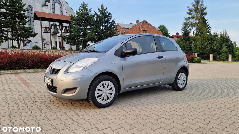 Toyota Yaris 1.0 VVT-i Cool - 3