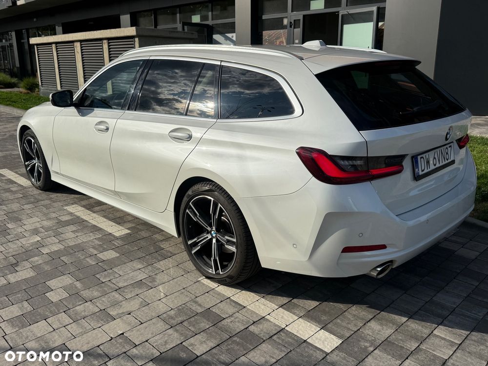 BMW Seria 3 320d xDrive Luxury Line sport - 3