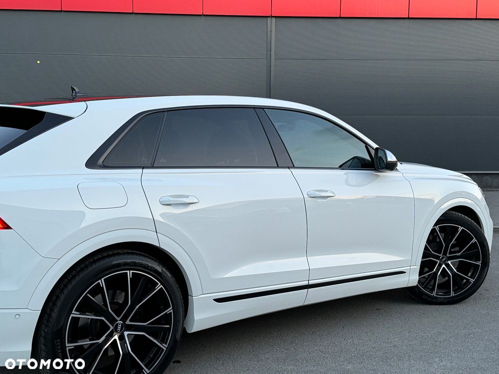 Audi SQ8 - 19