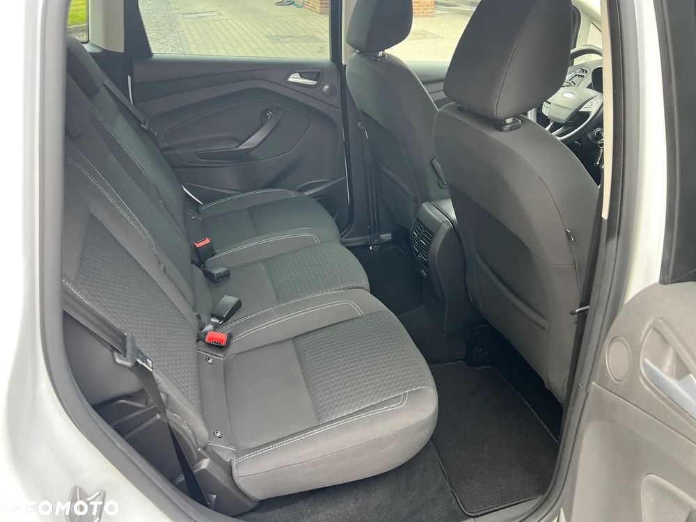 Ford C-MAX - 19
