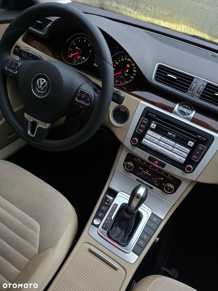 Volkswagen Passat 2.0 TSI Highline DSG - 10