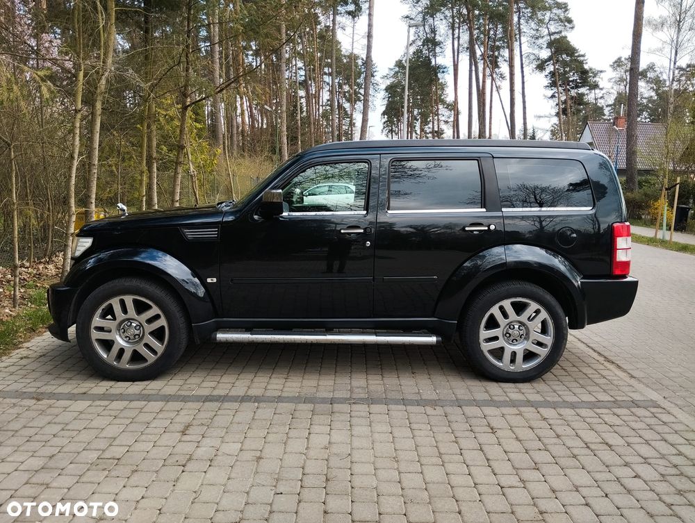 Dodge Nitro 4.0 V6 RT - 2