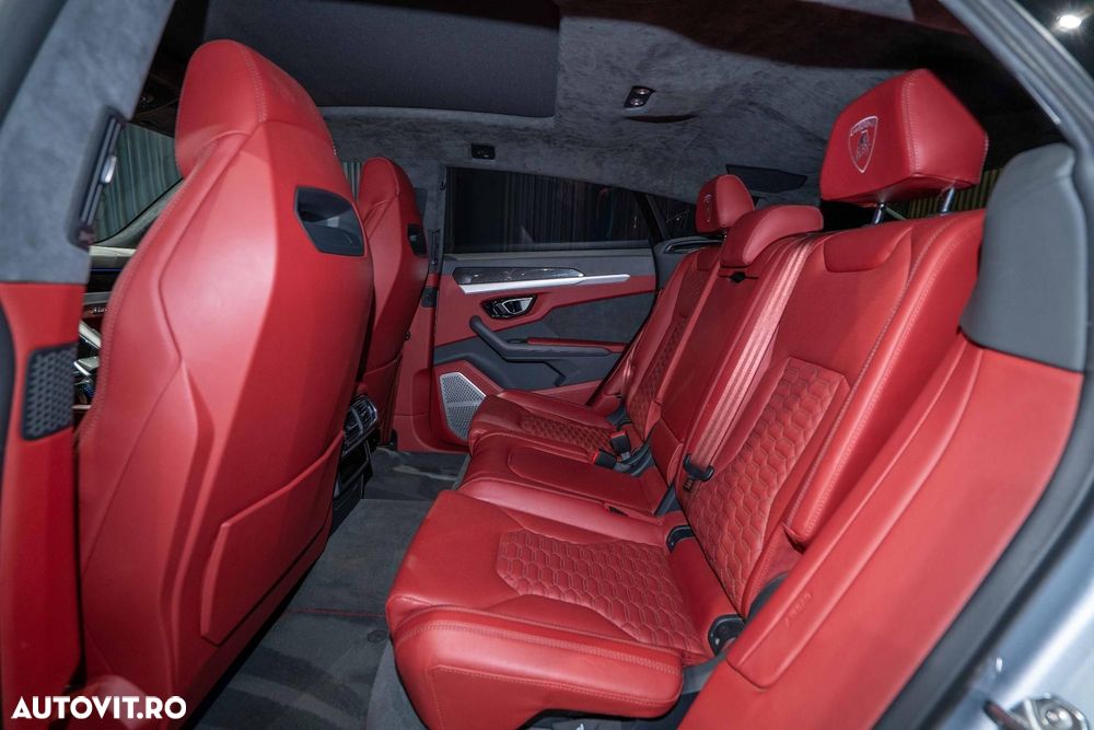 Lamborghini URUS - 27