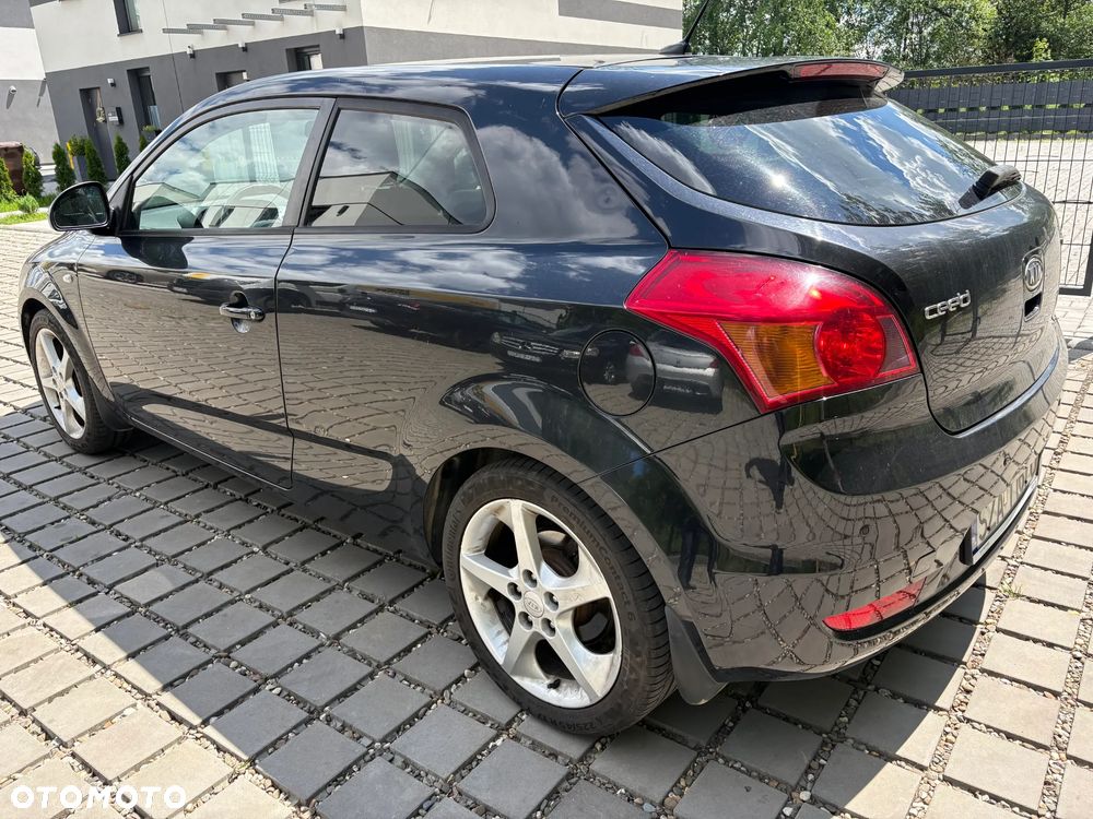 Kia ProCeed 2.0 crdi Optimum - 3
