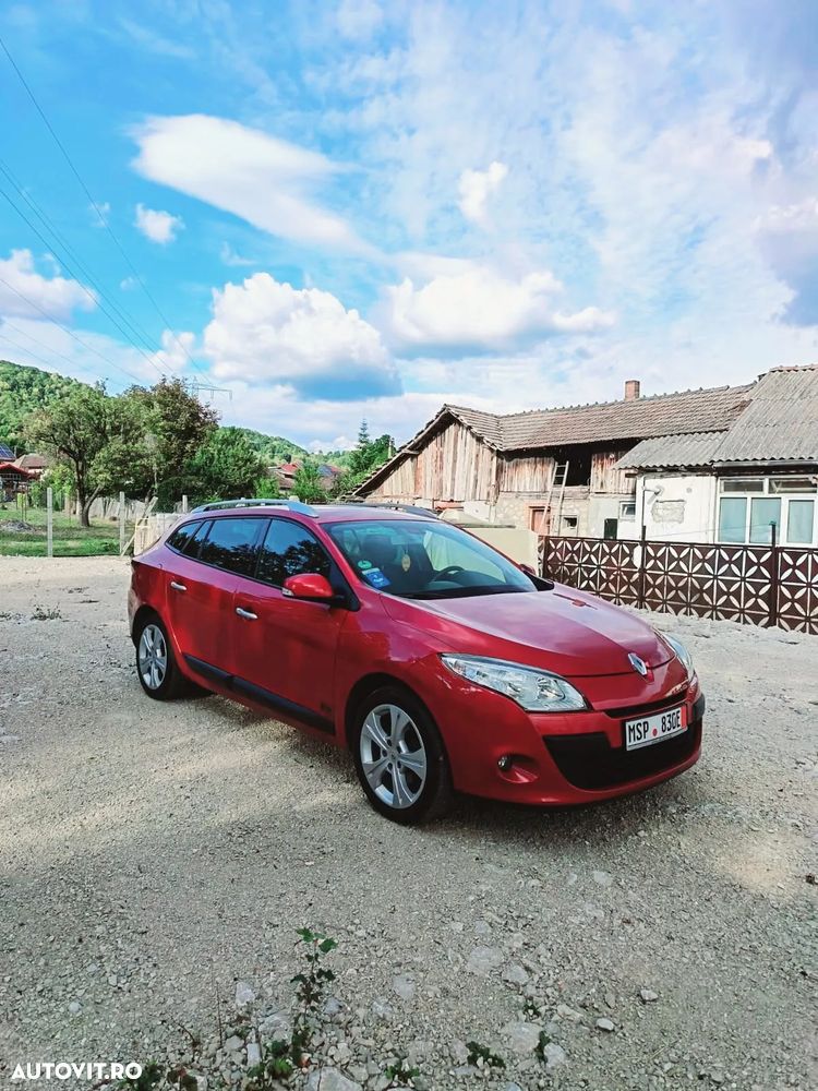 Renault Megane 2012 photo 2