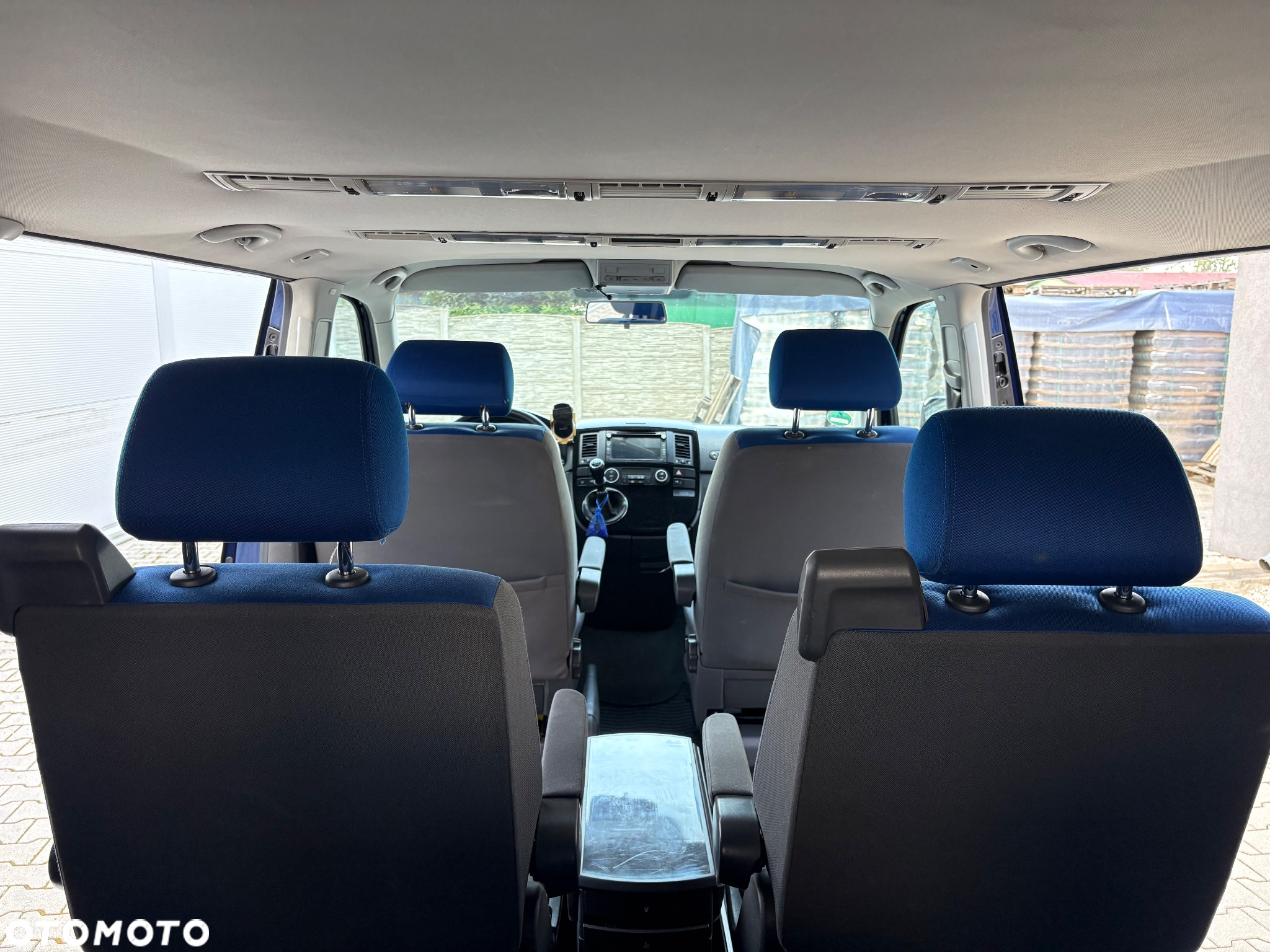 Volkswagen Multivan - 6
