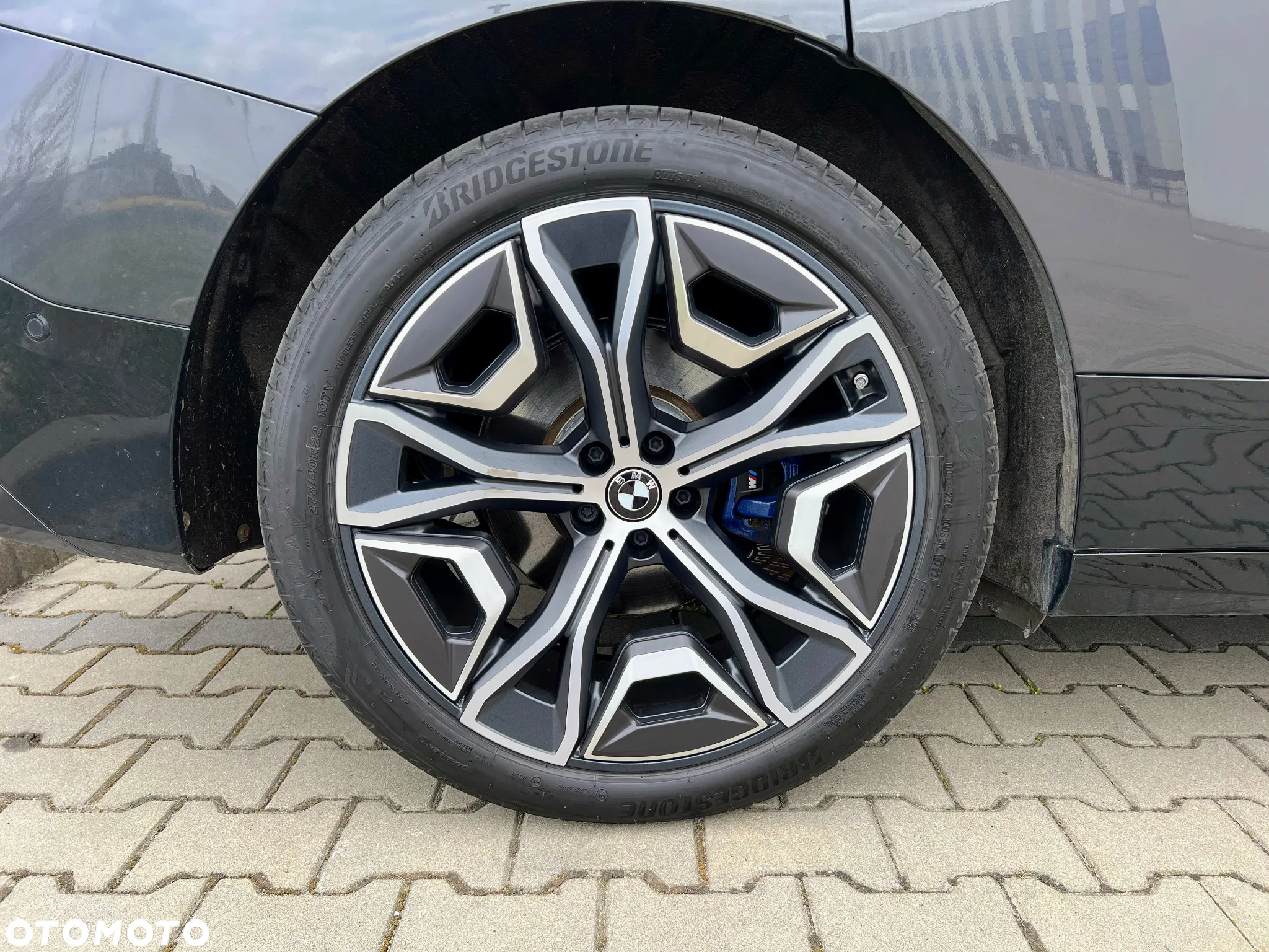 BMW iX - 7