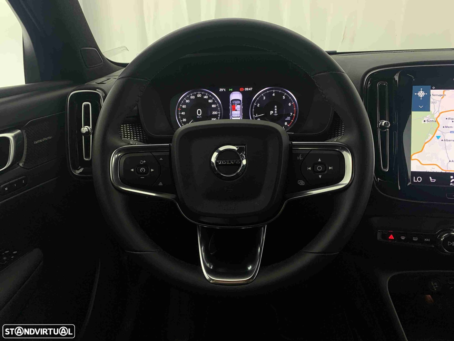 Volvo XC 40 1.5 T2 Plus Dark Auto - 22