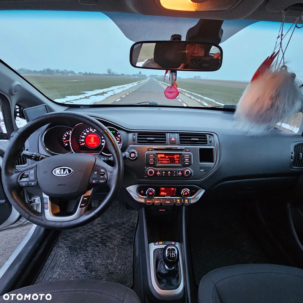 Kia Rio 1.4 CRDI Fifa World Cup Edition - 7