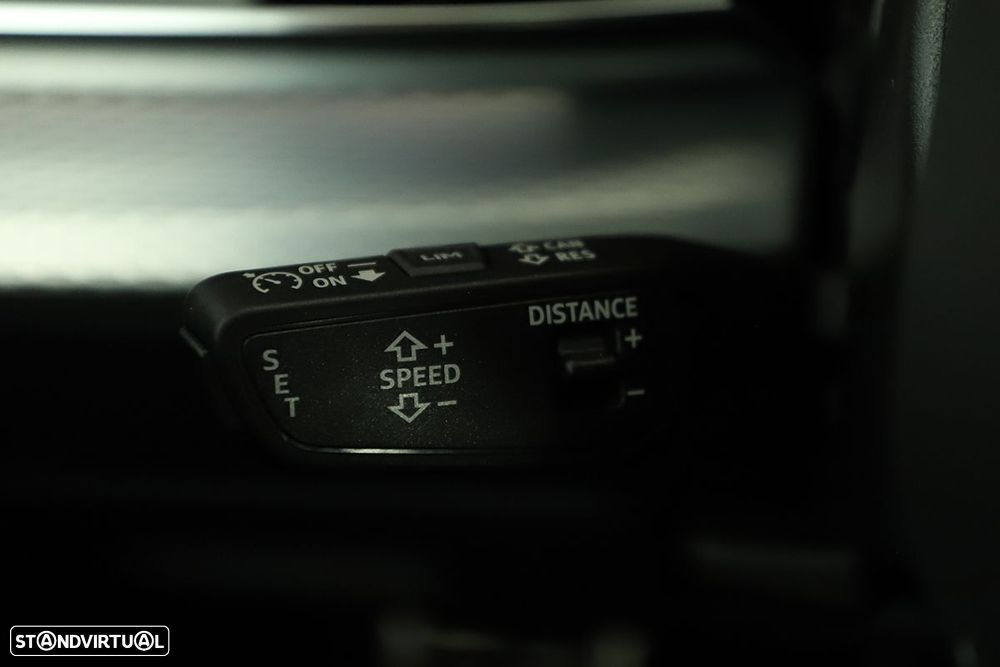 Audi Q8 55 TFSIe quattro Tiptronic - 17