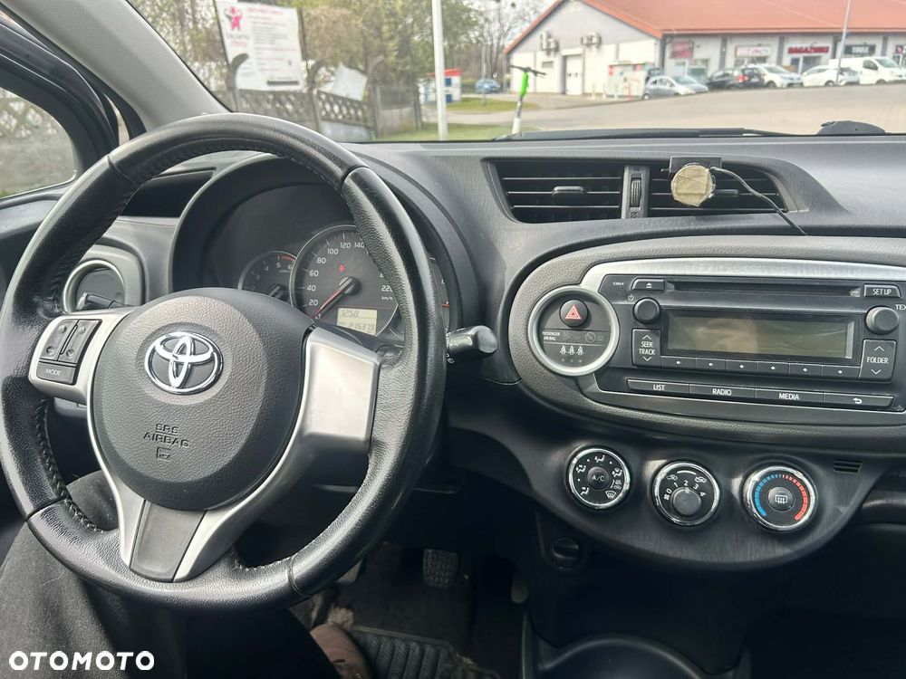 Toyota Yaris 1.4 D-4D Active - 6