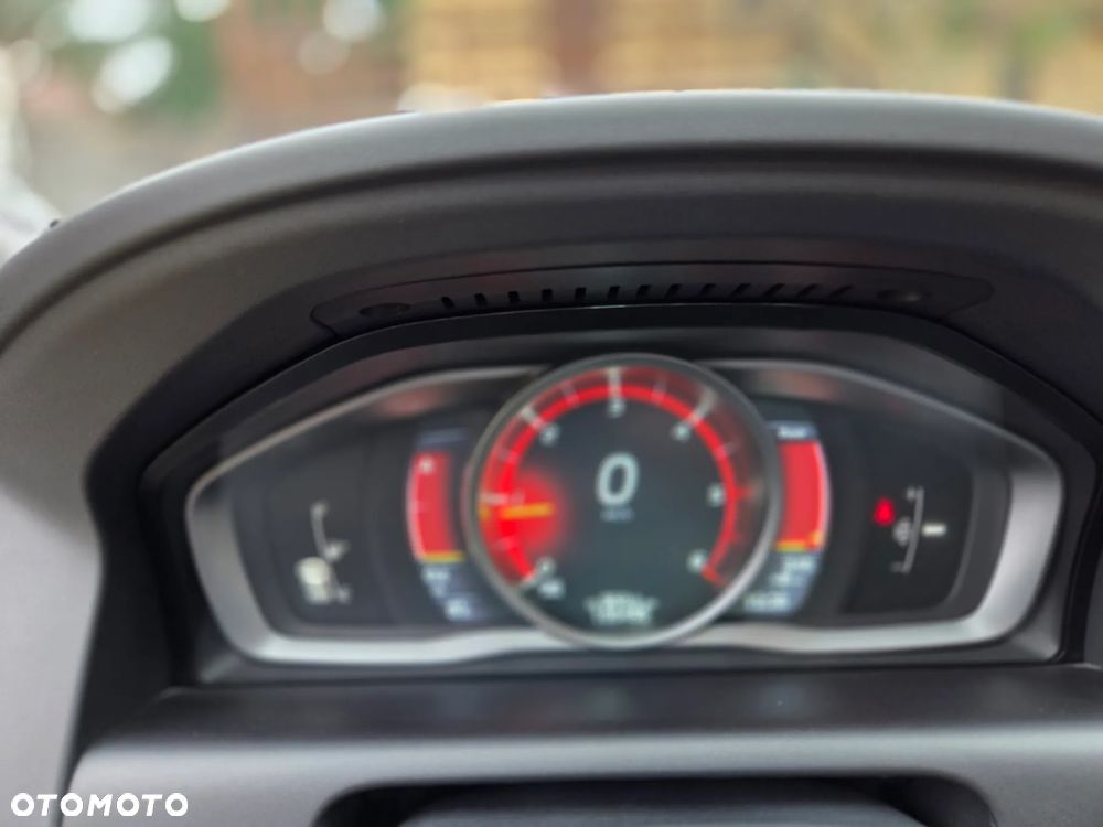 Volvo XC 60 D4 Drive-E Kinetic - 27