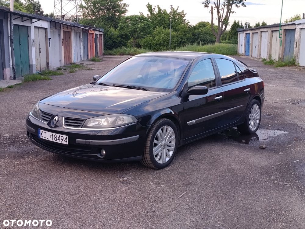 Renault Laguna - 1