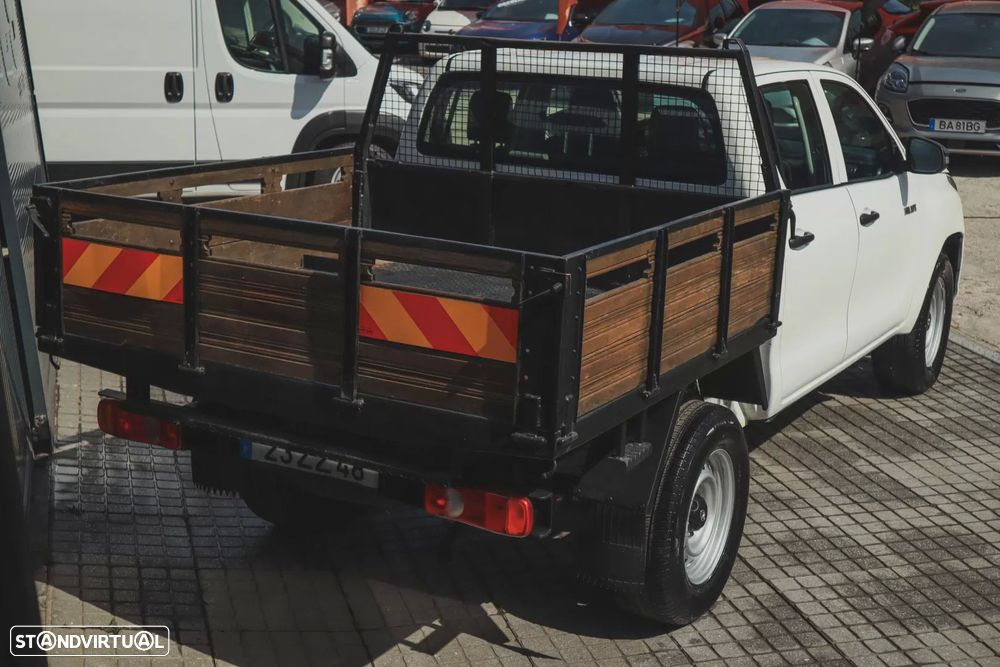 Toyota hilux hilux   d-4d   4wd cd   4 x 4 - 14