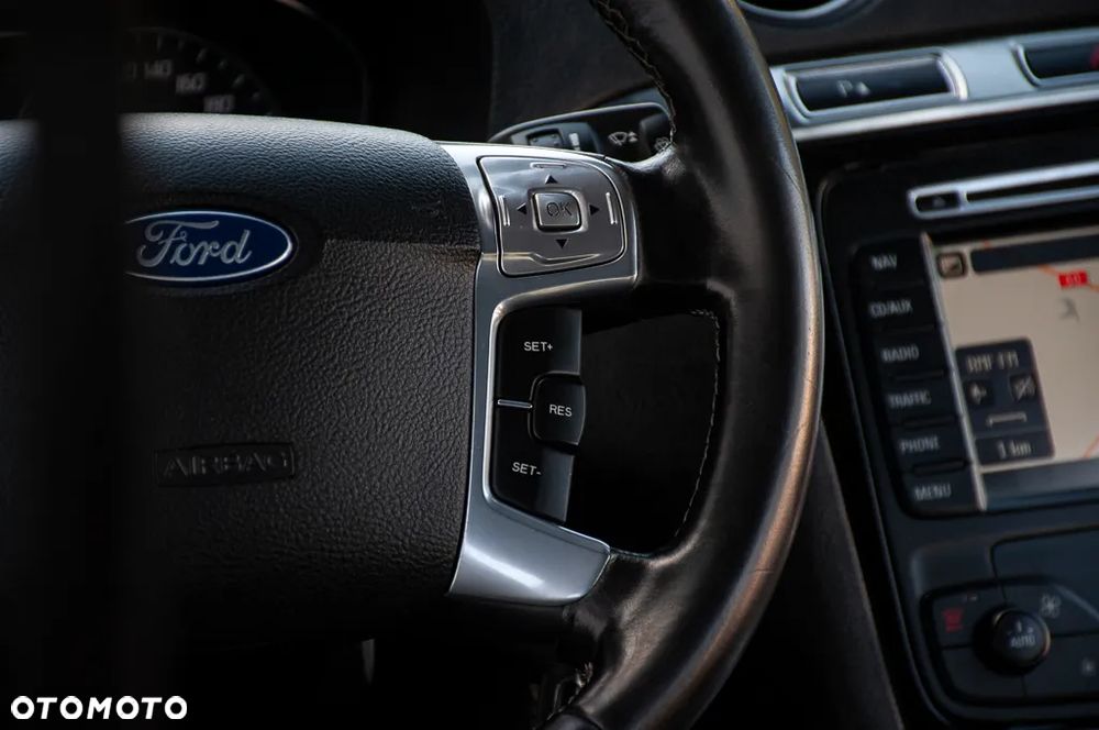 Ford Galaxy 2.0 TDCi Platinium X - 32