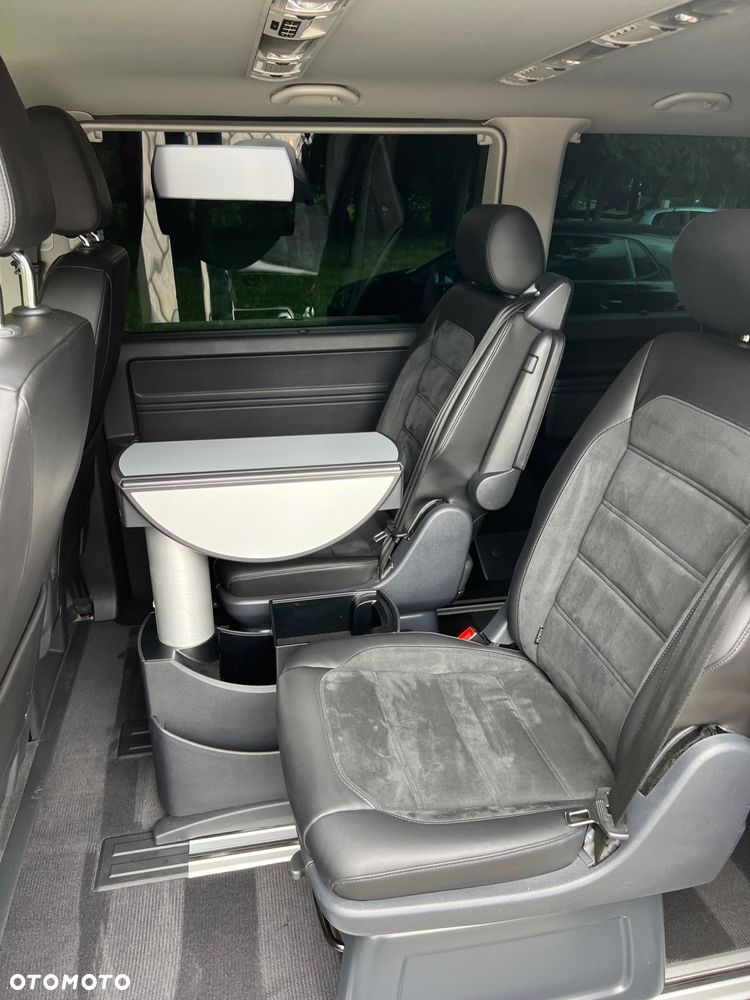 Volkswagen Multivan - 20