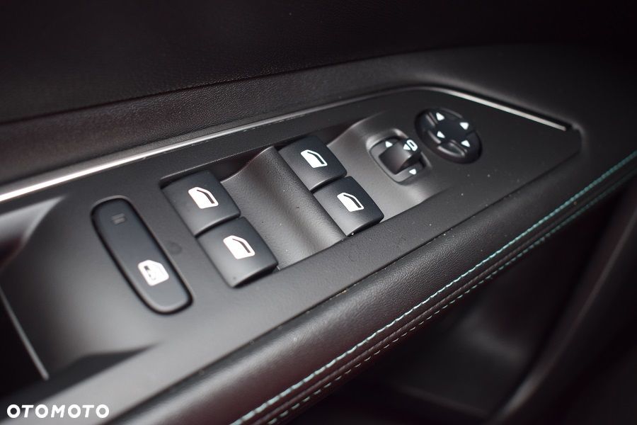 Peugeot 3008 1.6 PureTech Hybrid PHEV Allure Pack S&S EAT8 - 21