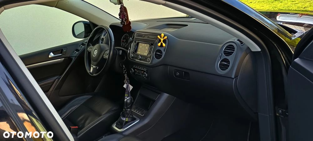 Volkswagen Tiguan 2.0 TDI DPF 4Motion BlueMotion Technology DSG Sport & Style - 16