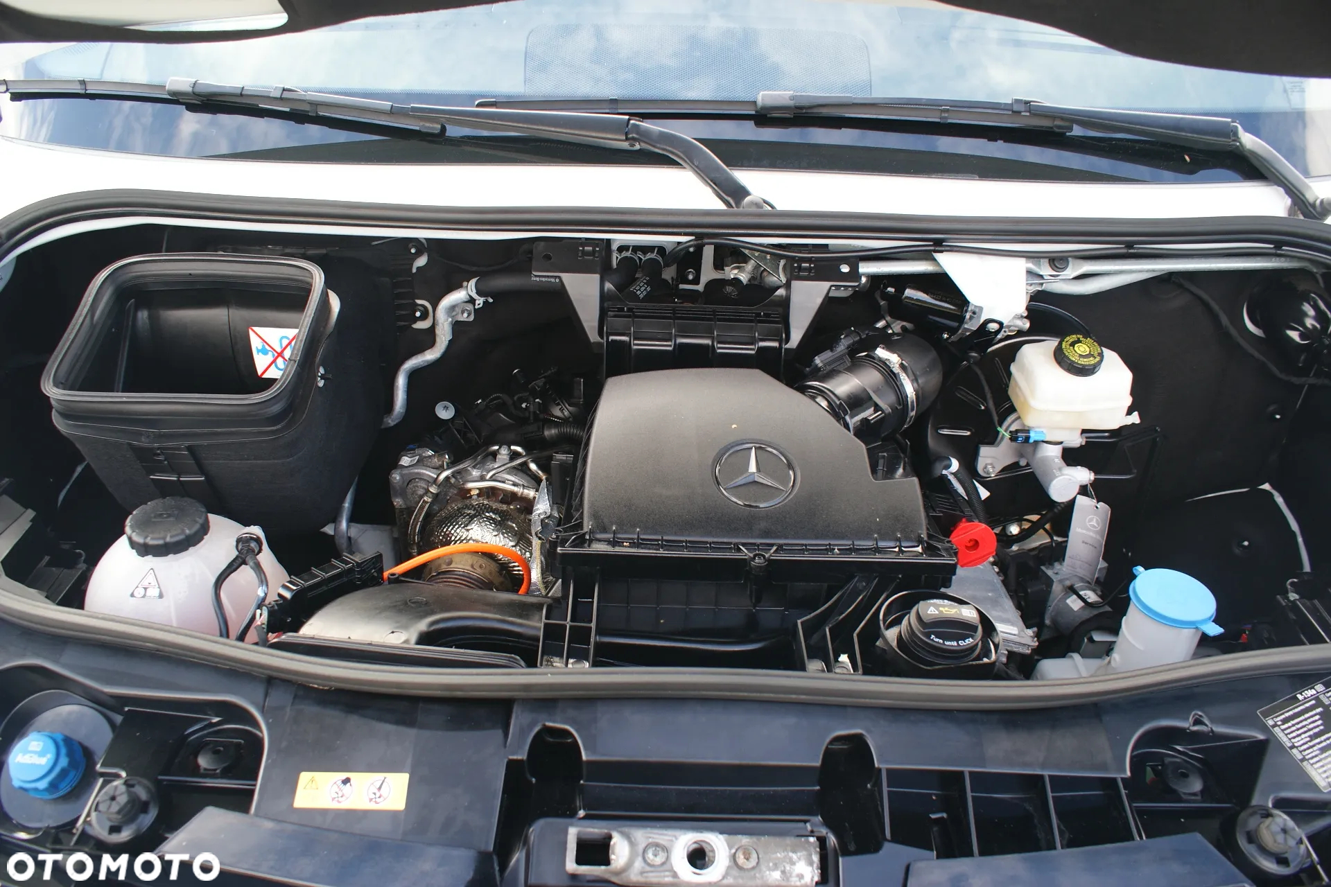 Mercedes-Benz Sprinter - 22