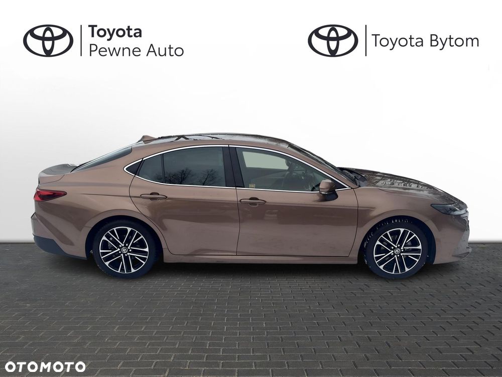 Toyota Camry - 16