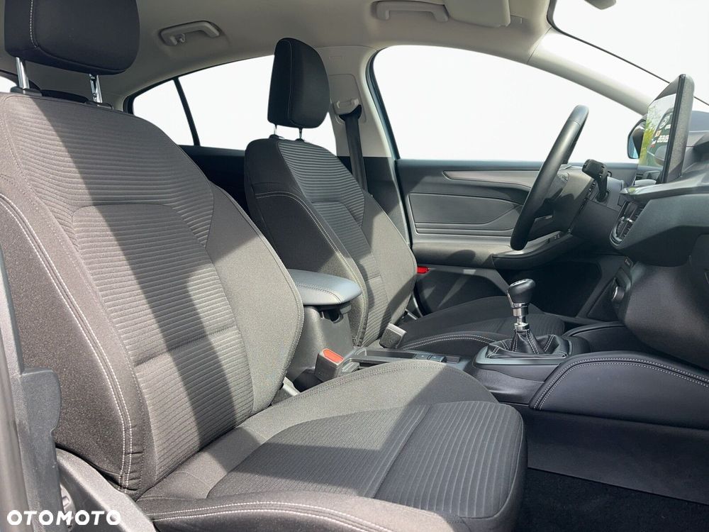 Ford Focus - 22