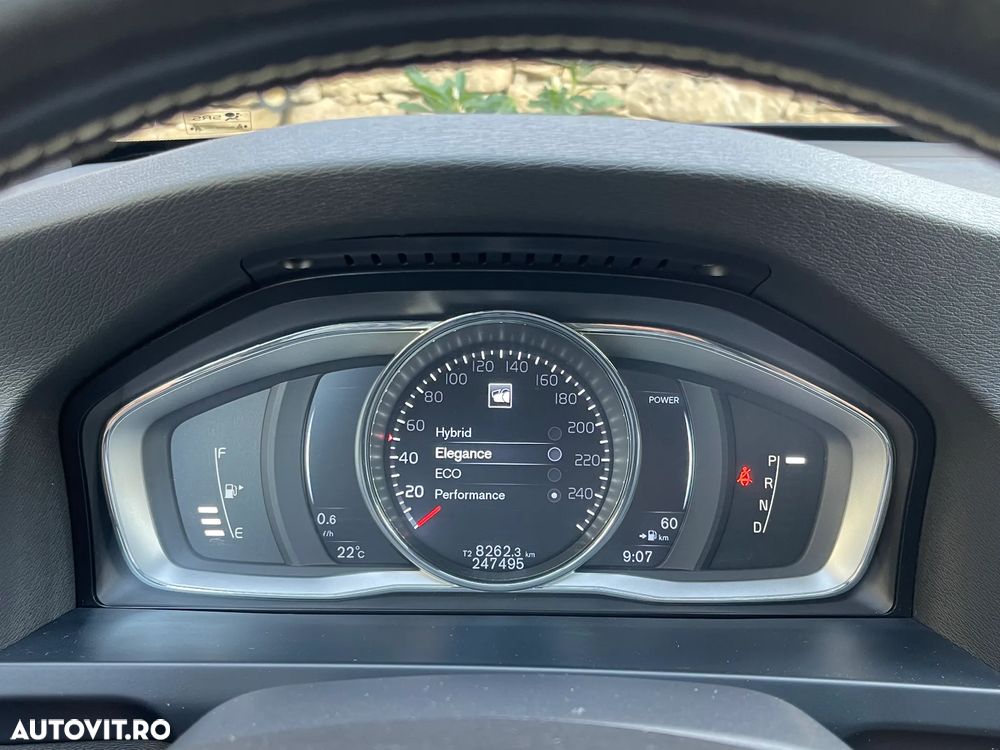 Volvo V60 D6 Twin Engine Geartronic RDesign - 8
