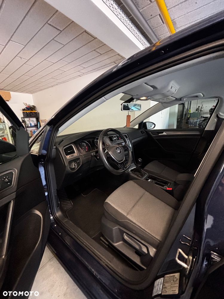 Volkswagen Golf VI 1.2 TSI BlueMot Comfortline - 9
