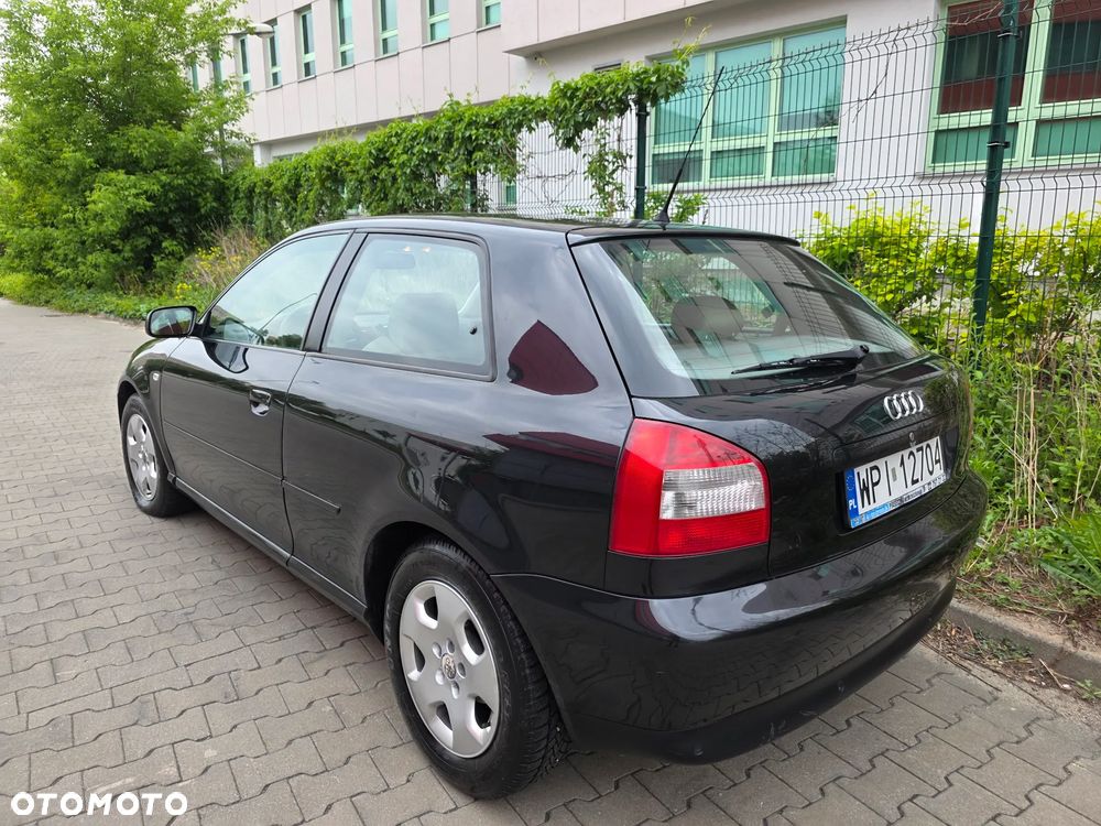 Audi A3 3-drzwiowe 1.6 S Line Sportpaket plus - 4